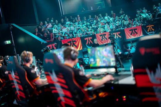 域的竞争日 域的竞争日