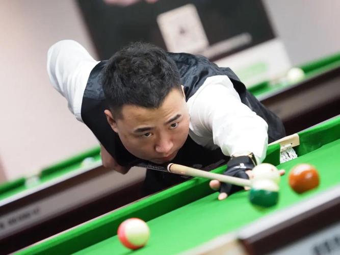 的主力前锋 的主力前锋